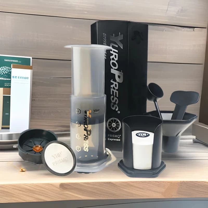 Prenosný french press kávovar